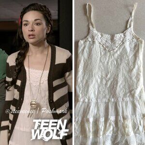 Forever 21 Lace Dress ASO Allison Argent